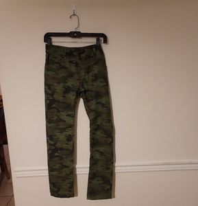 Boys Camo Pants 💚